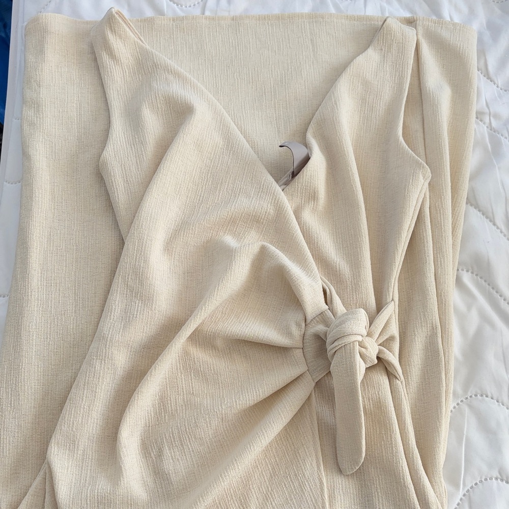 H&M Cream Midi Wrap Dress - Picture 2 of 2